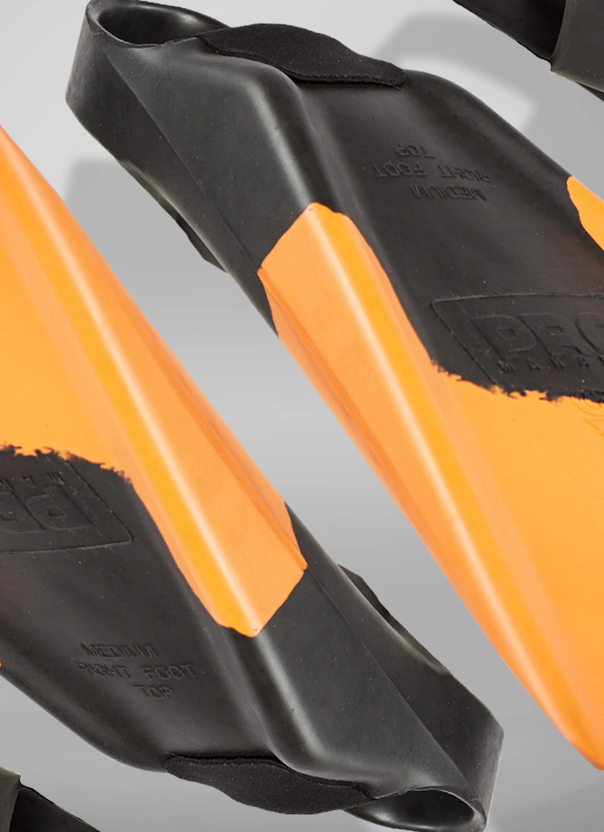 churchill-makapuu-pro-natural-gum-rubber-j9 FINSORANGE_BLACKZOOM.webp